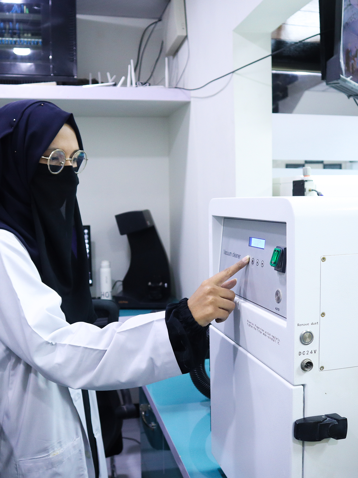 https://globaldental.pk/wp-content/uploads/2025/09/Our-Process-at-Global-Dental-Laboratory-3.jpg