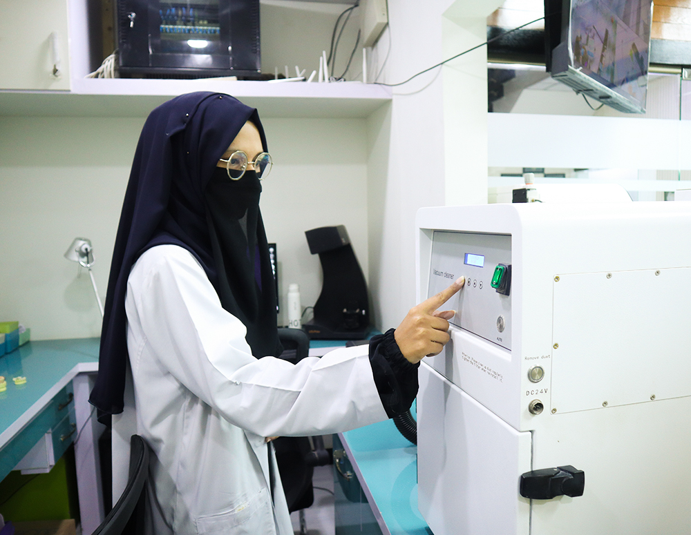 Why-Choose-Global-Dental-Laboratory https://globaldental.pk/wp-content/uploads/2025/09/Why-Choose-Global-Dental-Laboratory-1.jpg